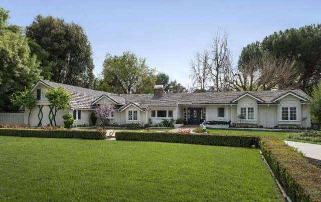 Catherine Bell house is located in Hidden Hills, Los Angeles